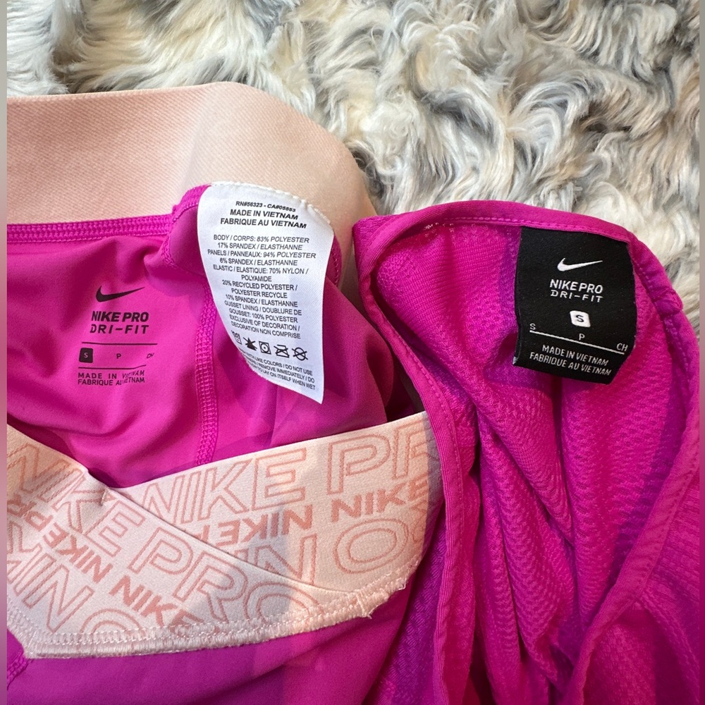 Nike Hot Pink Shorts & Top Workout Set size XS / Small Barbie gym set EUC girly - Picture 10 of 12